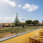 La Maison Doree By An Island Holiday home