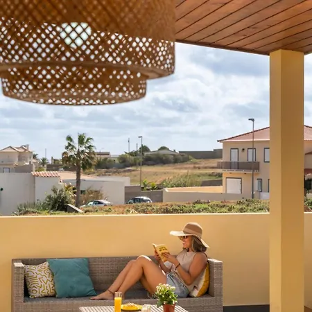 La Maison Dorée By An Island * Porto Santo