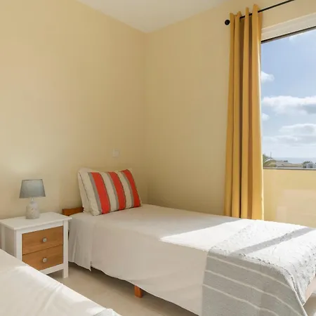 La Maison Doree By An Island *