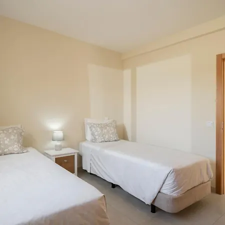 La Maison Dorée By An Island *