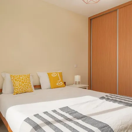 Tatil Evi La Maison Doree By An Island *