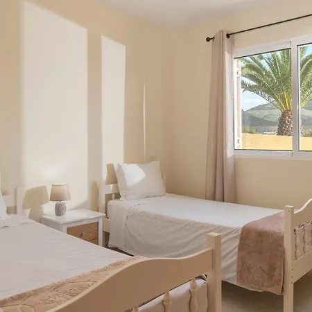 La Maison Doree By An Island