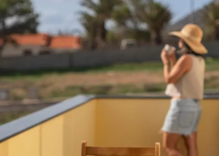 La Maison Doree By An Island